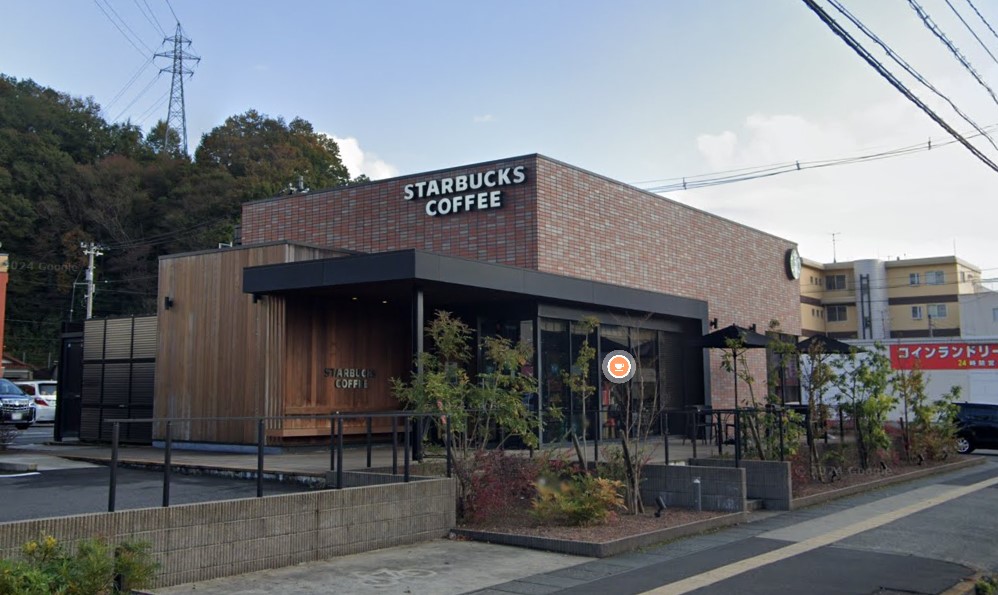飲食店　スターバックスコーヒー福井西環状やしろ店（飲食店）まで712m