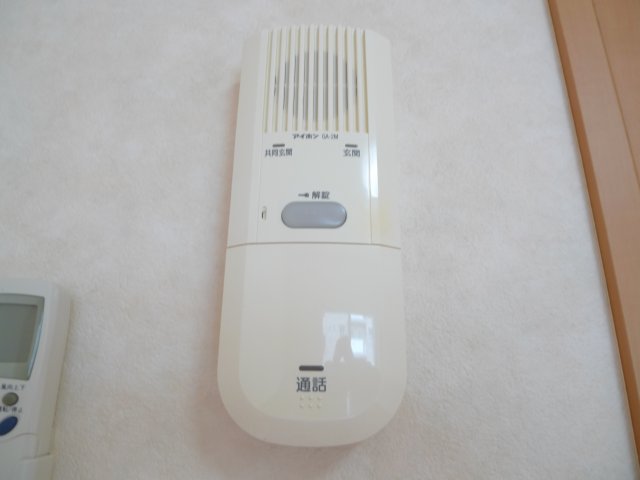 セキュリティ　インターホンで急な来客でも安心です※お部屋は別のお部屋です