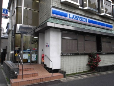 コンビニ　ローソン江戸川橋駅前店（コンビニ）まで242m