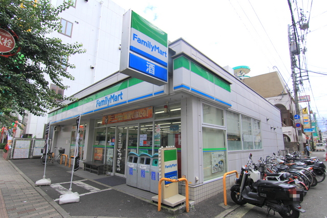 コンビニ　ファミリーマート　松山二番町店（コンビニ）まで59m