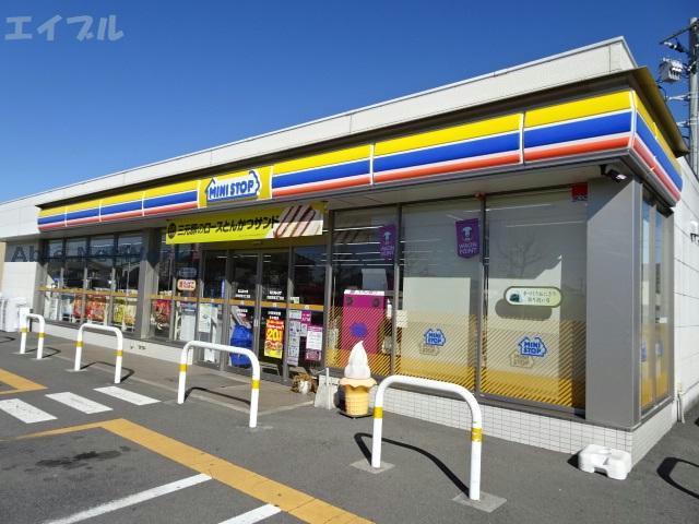 コンビニ　ミニストップ木更津朝日店（コンビニ）まで319m