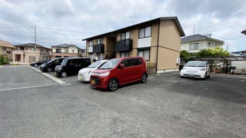 駐車場　駐車場