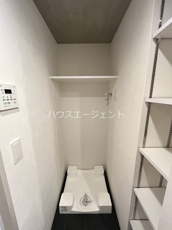 その他設備　洗濯機置場が脱衣所にあります※別部屋参考