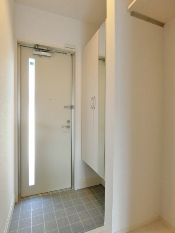 玄関　図面と現状に相違がある場合には現状を優先