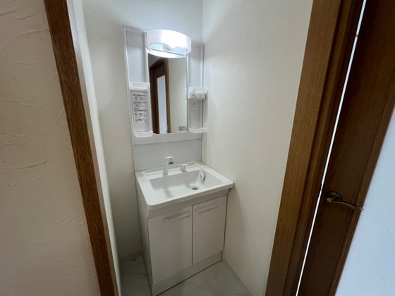 洗面設備　※別部屋の写真です