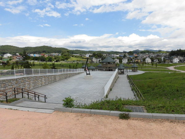 公園　高松公園（公園）まで334m