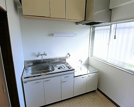 キッチン　2口ガスコンロ設置可能です。