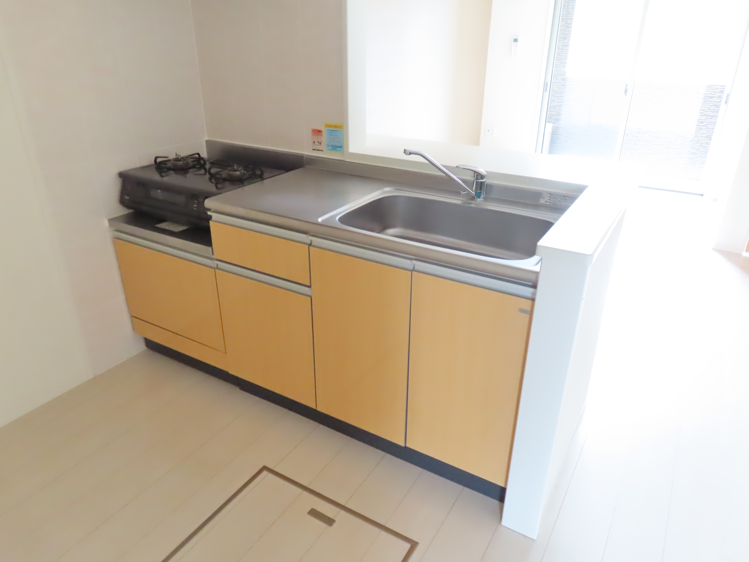 キッチン　※ガスコンロは設置イメージです。