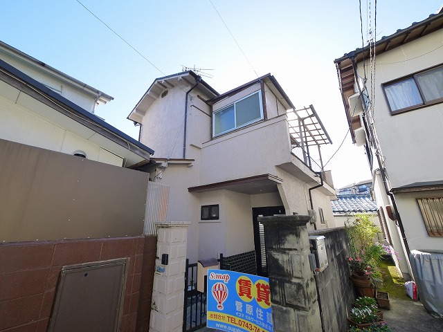 建物外観　落ち着いた雰囲気の外観です