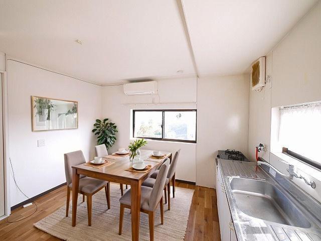 居室・リビング　CGで家具等を配置したもので家具等は含まれません。