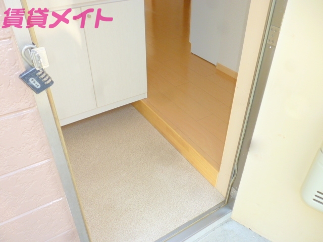 シティハイツ別名Bの玄関写真