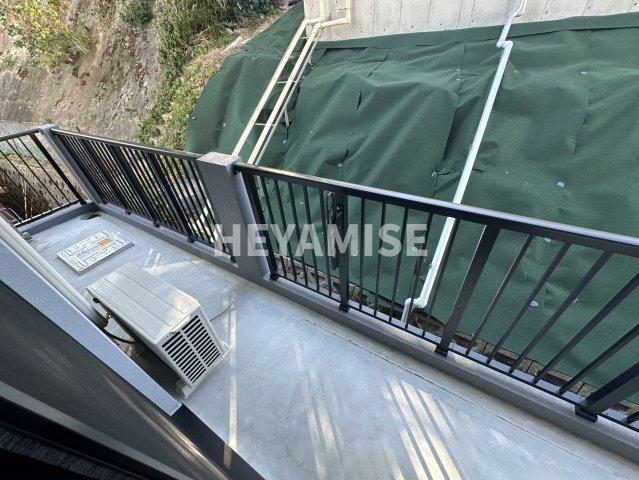 バルコニー　※室内画像は別号室のもの