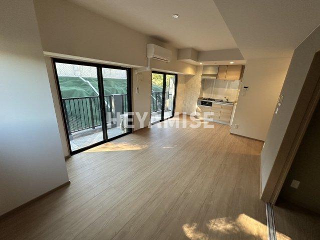 居室・リビング　※室内画像は別号室のもの