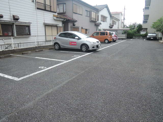 駐車場　敷地内駐車場です★※空き確認要