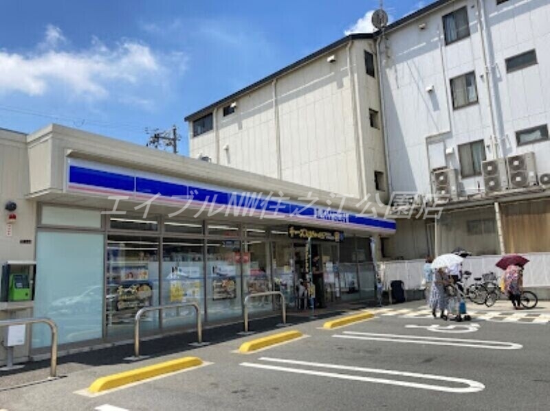 コンビニ　ローソン住吉沢之町一丁目店（コンビニ）まで141m