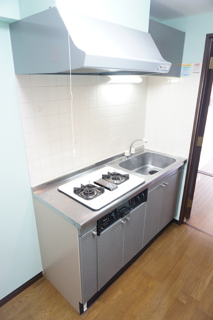 キッチン　★★キッチンはグリル付きの二口コンロが設置されています★★