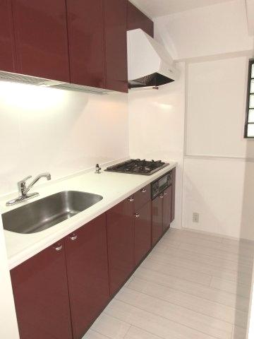 キッチン　システムキッチン　3口ガスコンロ