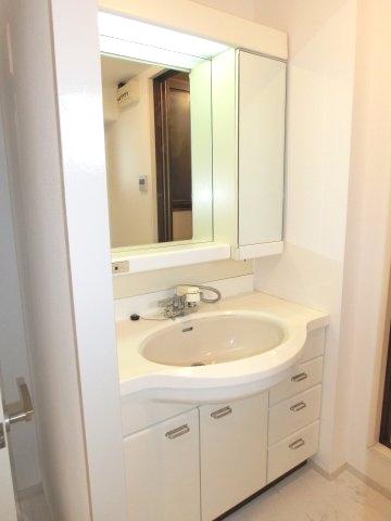 洗面設備　シャンプードレッサー