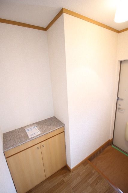 玄関　シューズBOX完備