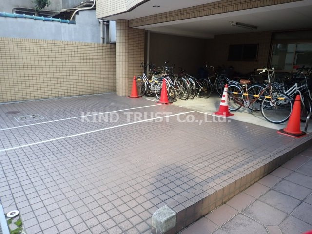 駐車場　駐車スペースもあります