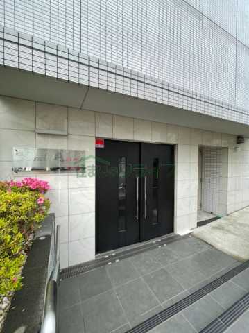 エントランス　ディアレイシャス池尻大橋