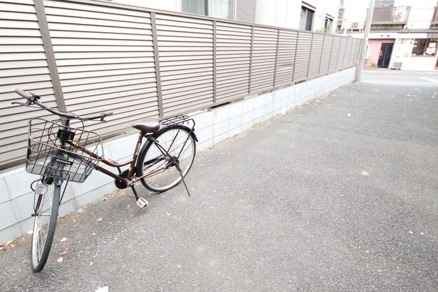 駐車場　★玄関前★