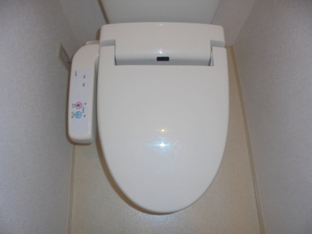 サンテ・レザンジュ A棟のトイレ写真