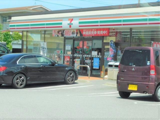 コンビニ　セブンイレブン蒲郡八百富町店（コンビニ）まで384m