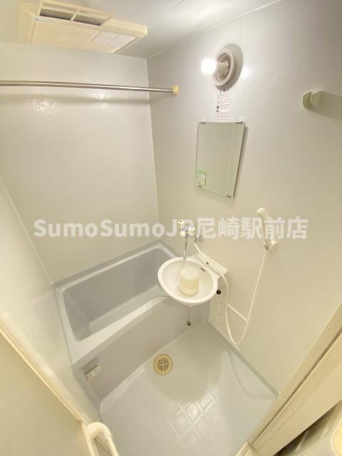 バス・シャワールーム　日々の疲れを癒すお風呂付です