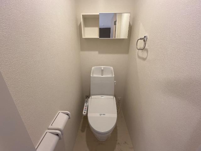 トイレ　トイレ