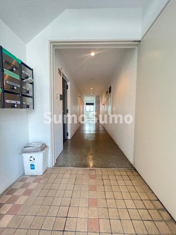 ロビー　落ち着いたロビーです