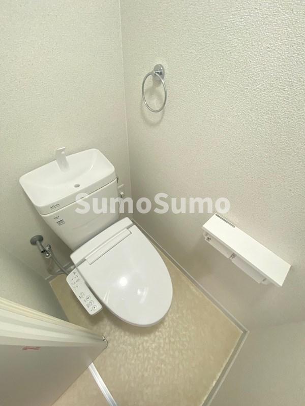 トイレ　清潔感のあるトイレです