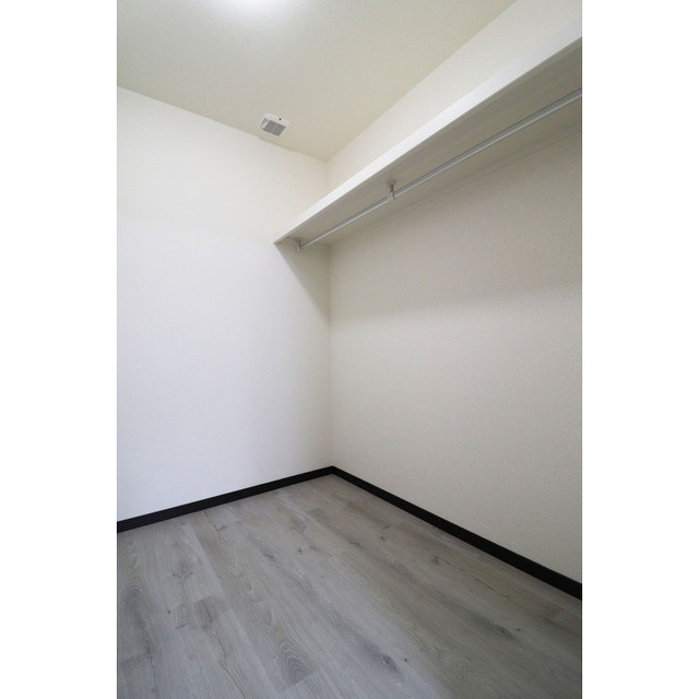 収納　ウォークインクローゼット