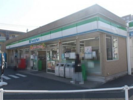 コンビニ　ファミリーマート 東船橋駅南口店（コンビニ）まで256m