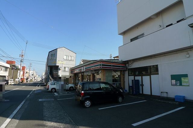 コンビニ　セブンイレブン　焼津大井町店（コンビニ）まで670m