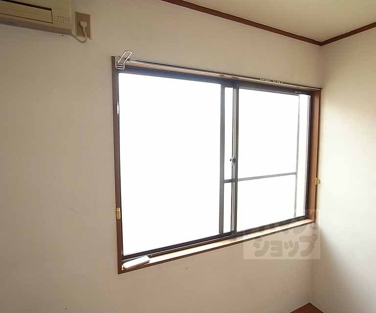 バルコニー　室内干し用のフックが付いております。
