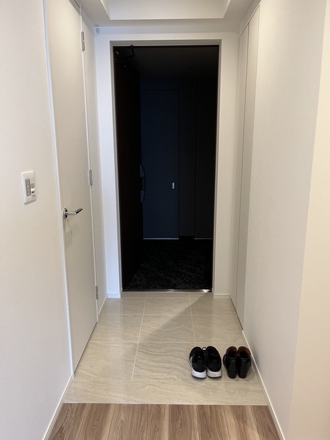 玄関　靴はつきません