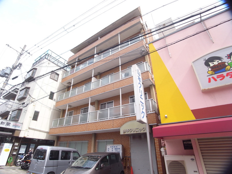 建物外観　ロイヤルコートナグラ