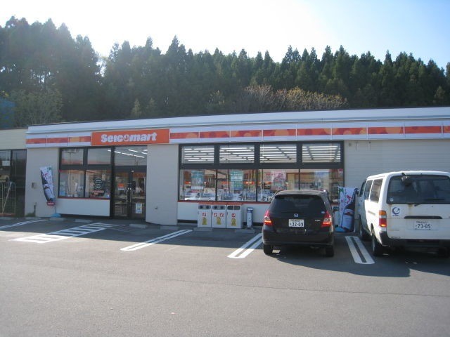 コンビニ　セイコーマート函館戸倉店（コンビニ）まで710m