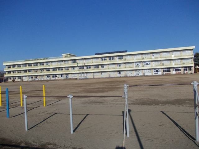 小学校　土浦市立中村小学校（小学校）まで650m