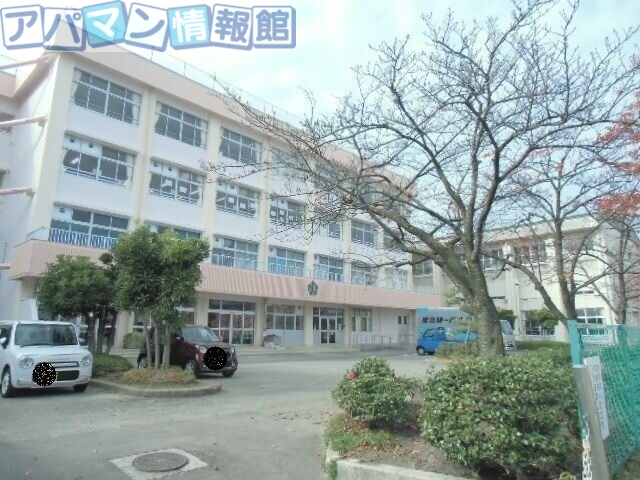 小学校　新潟市立桜が丘小学校（小学校）まで1134m