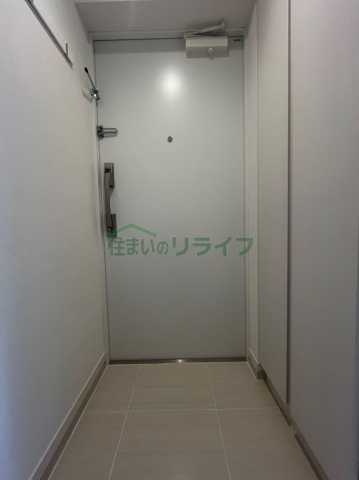 玄関　※参考写真です。同じ間取りの別部屋になります。
