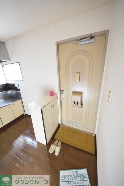 玄関　玄関収納あり