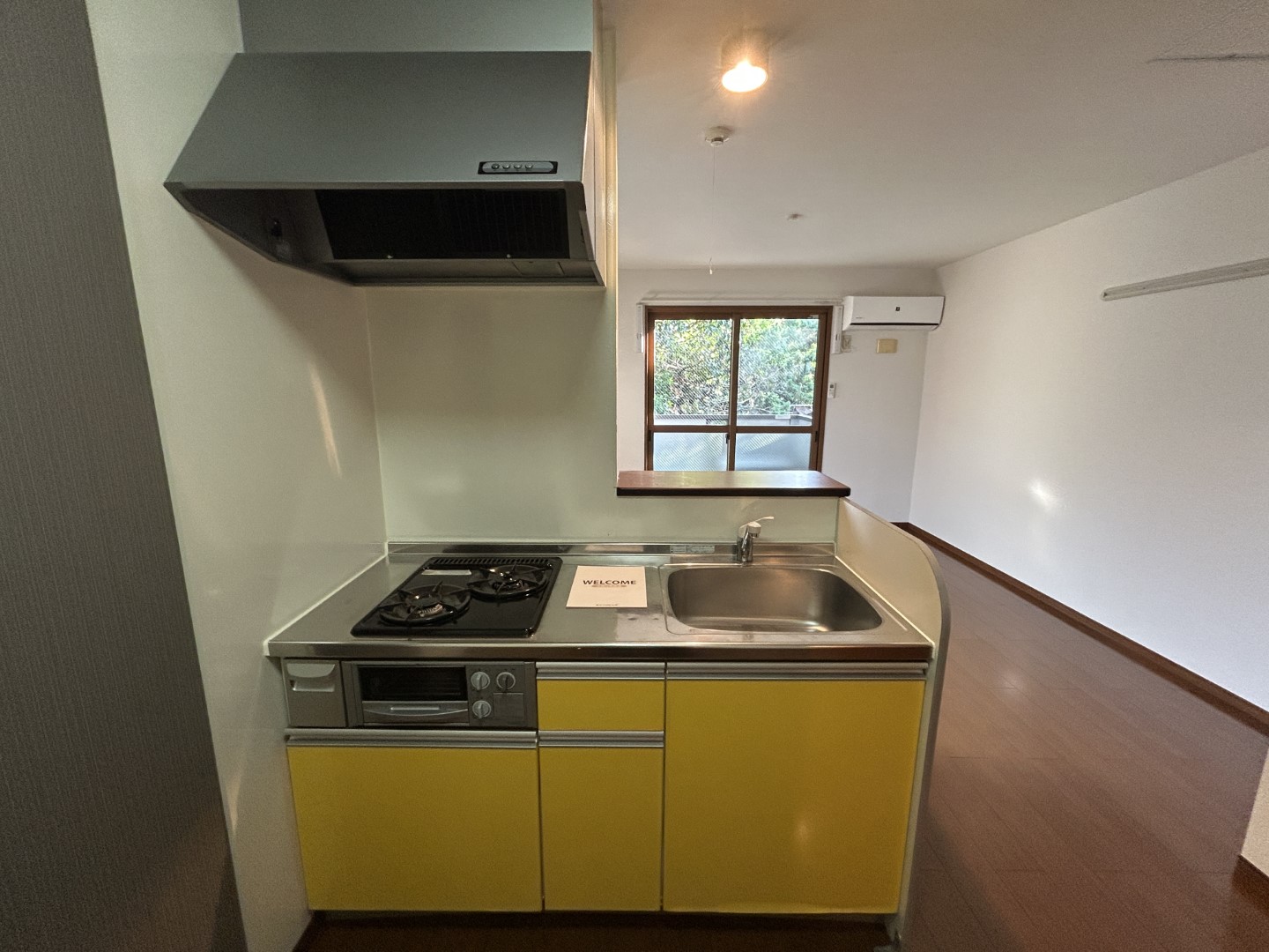 キッチン　2口ガスコンロ付き