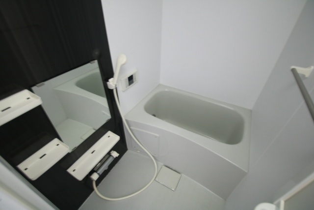 バス・シャワールーム　※別室の参考写真の為、現況優先です。