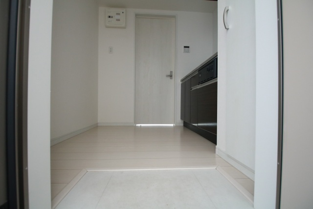 玄関　※別室の参考写真の為、現況優先です。