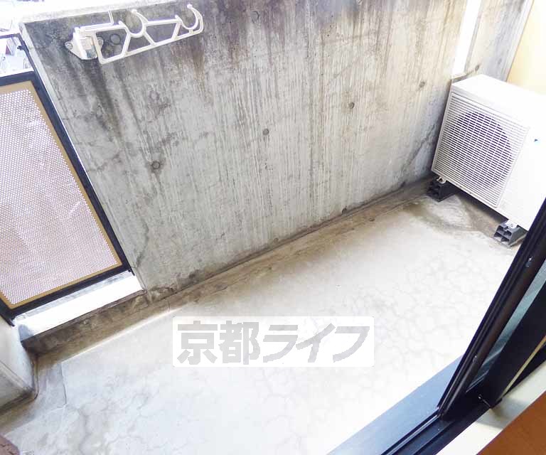 バルコニー　日当たり良好。