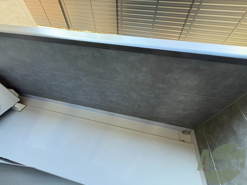 バルコニー　バルコニーが付いているので晴れた日は洗濯物が沢山干せますね。