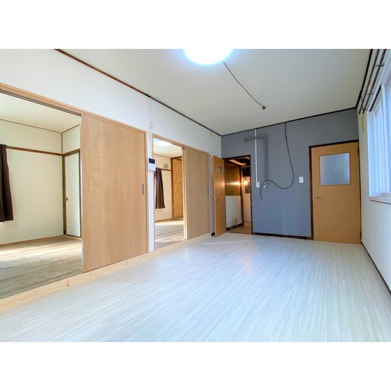 居室・リビング　リビング