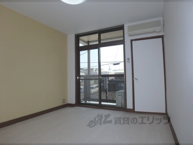 居室・リビング　洋室